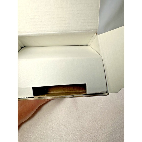 Vintage 1996 Avon USA Olympic Team Decanter Triumph Cologne 5 Fl Oz - Picture 5 of 7